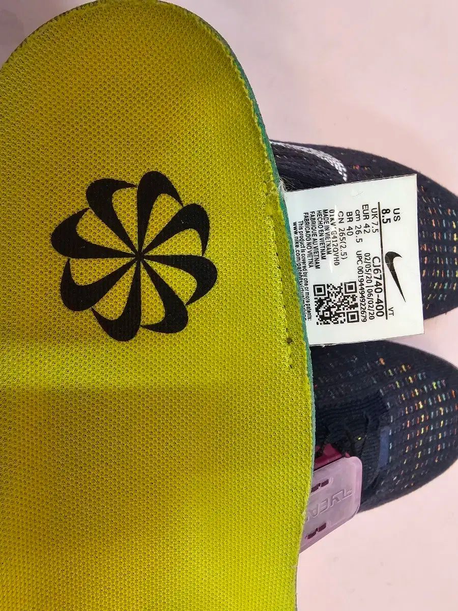 ランニングシューズ スニーカー