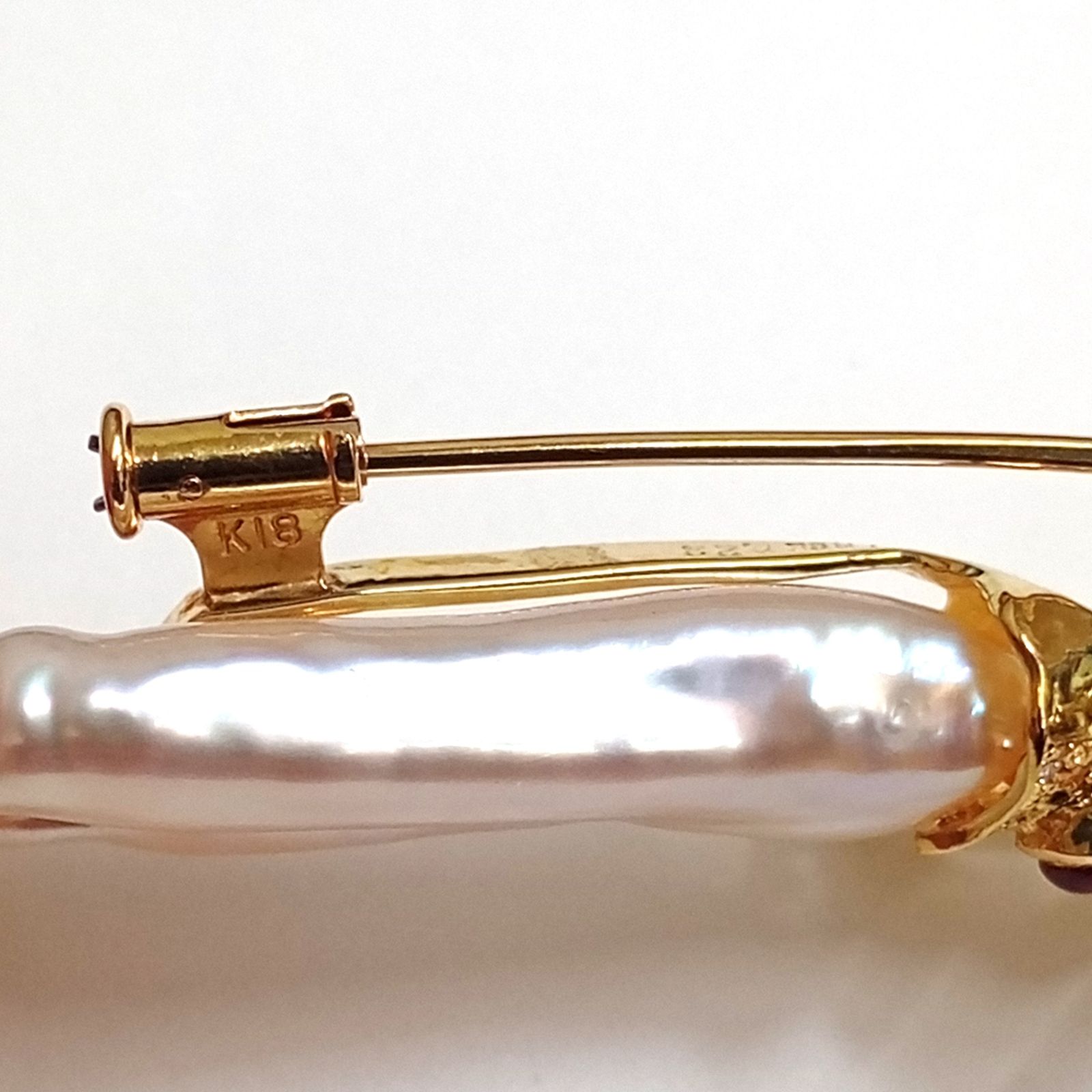 パールct不明 ブローチ