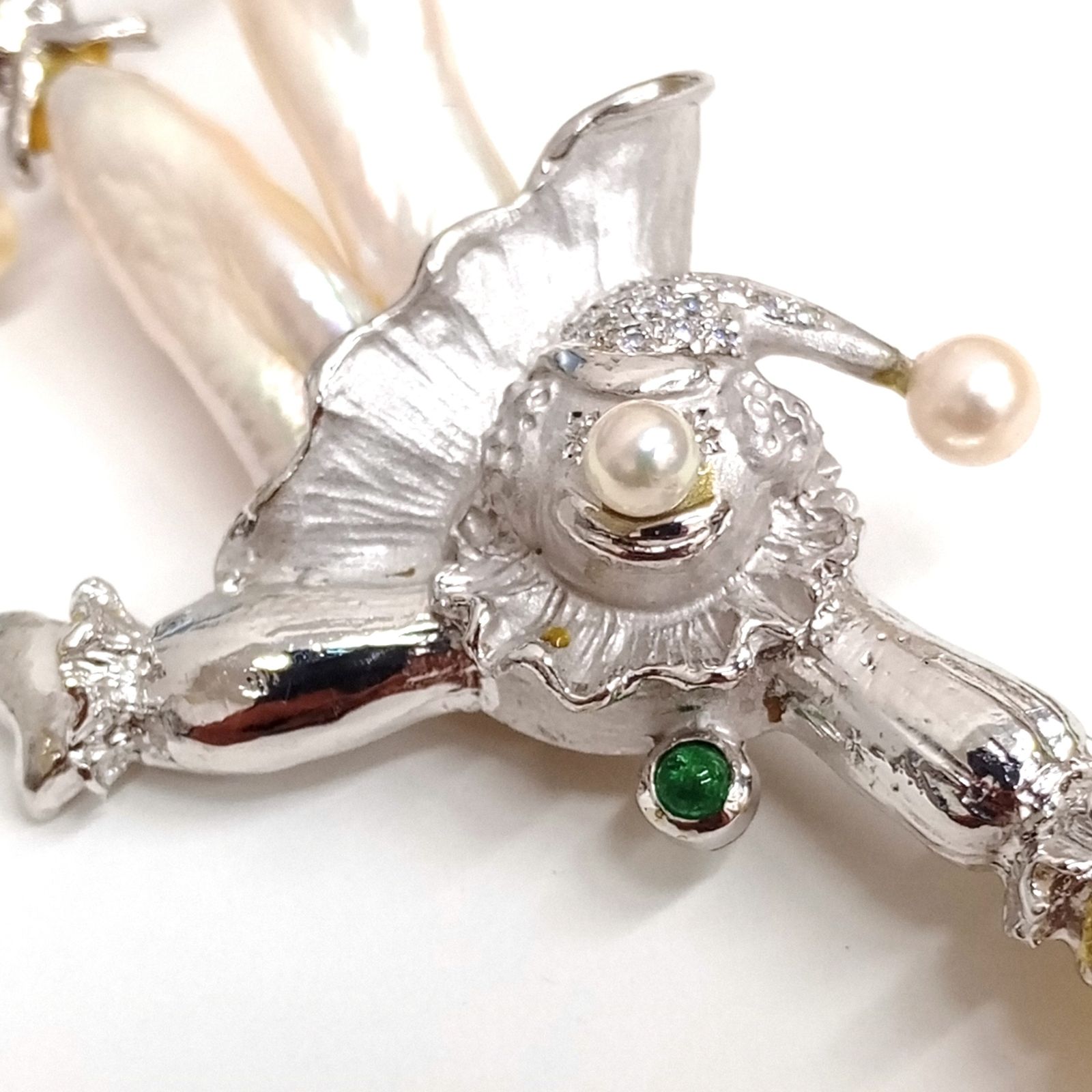 K18WG メレD0.1ct エメラルド0.11ct パールct不明 ブローチ トップ 24.47g バロックパール デザイナーズ ジュエリー JA-25057
