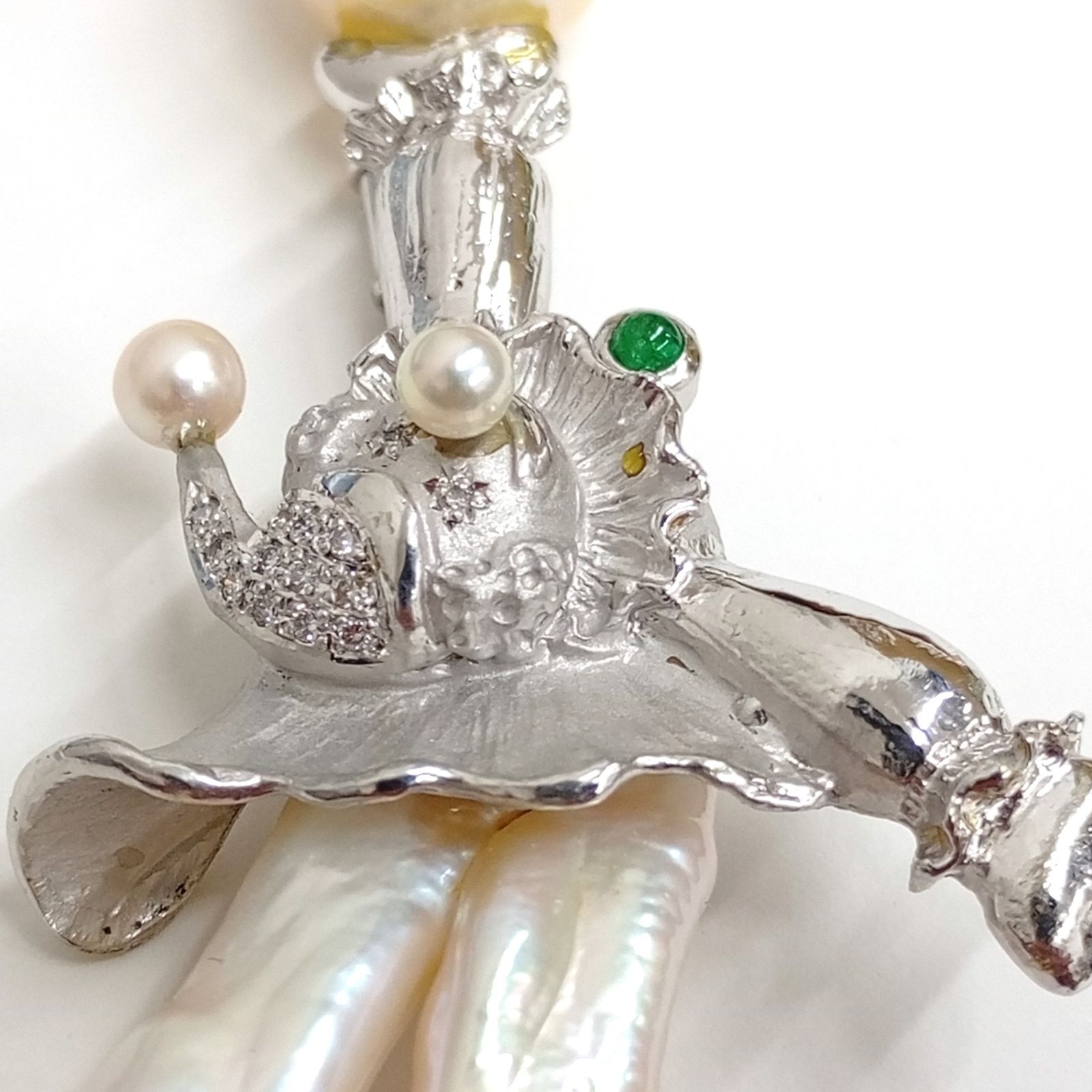 パールct不明 ブローチ