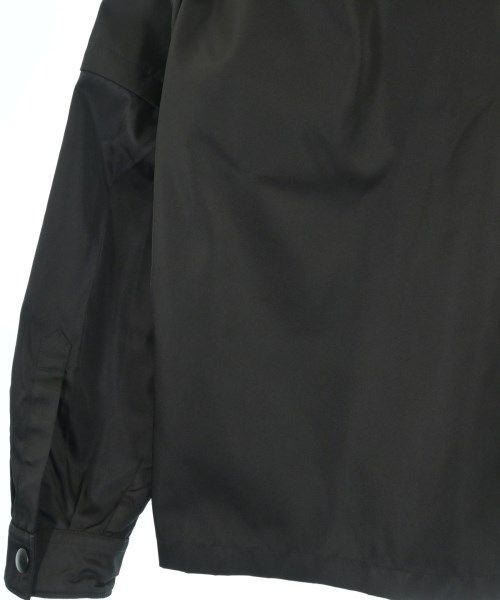 カジュアルシャツ