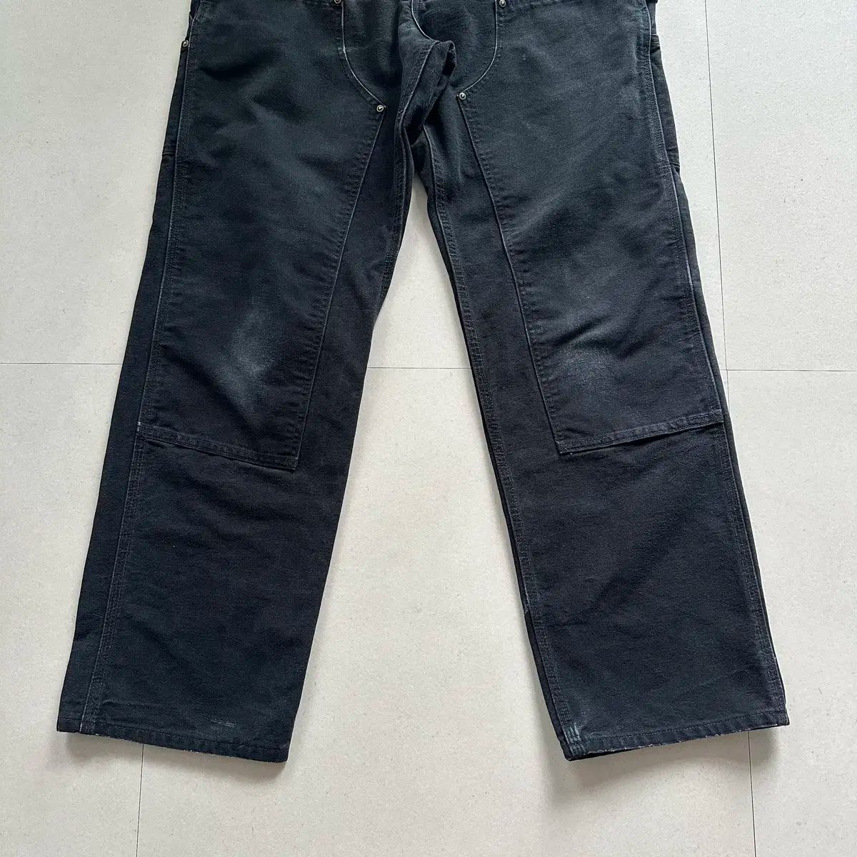 ブラック ダブルニー