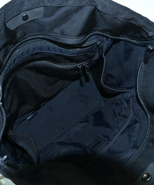 MONOLITH トートバッグ