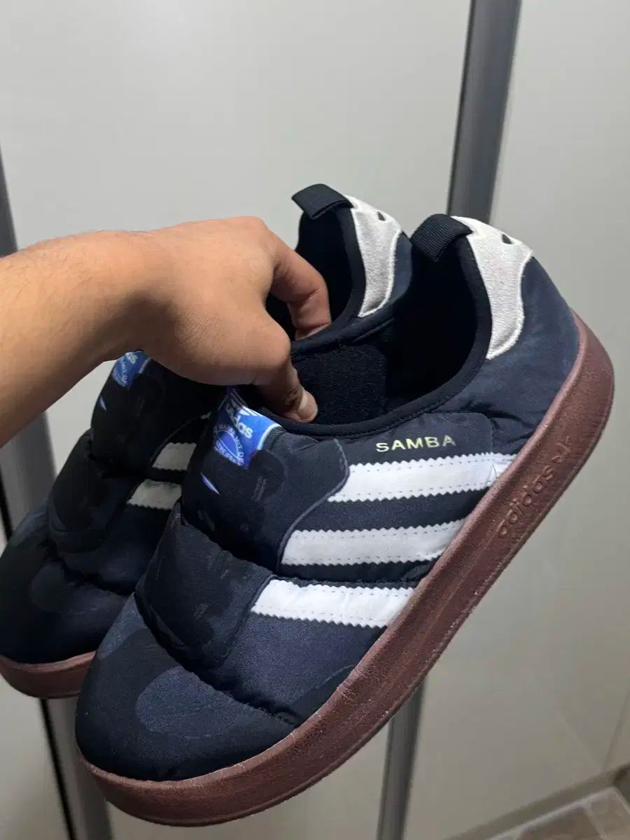 アディダス パフィレッタ サンバ 275