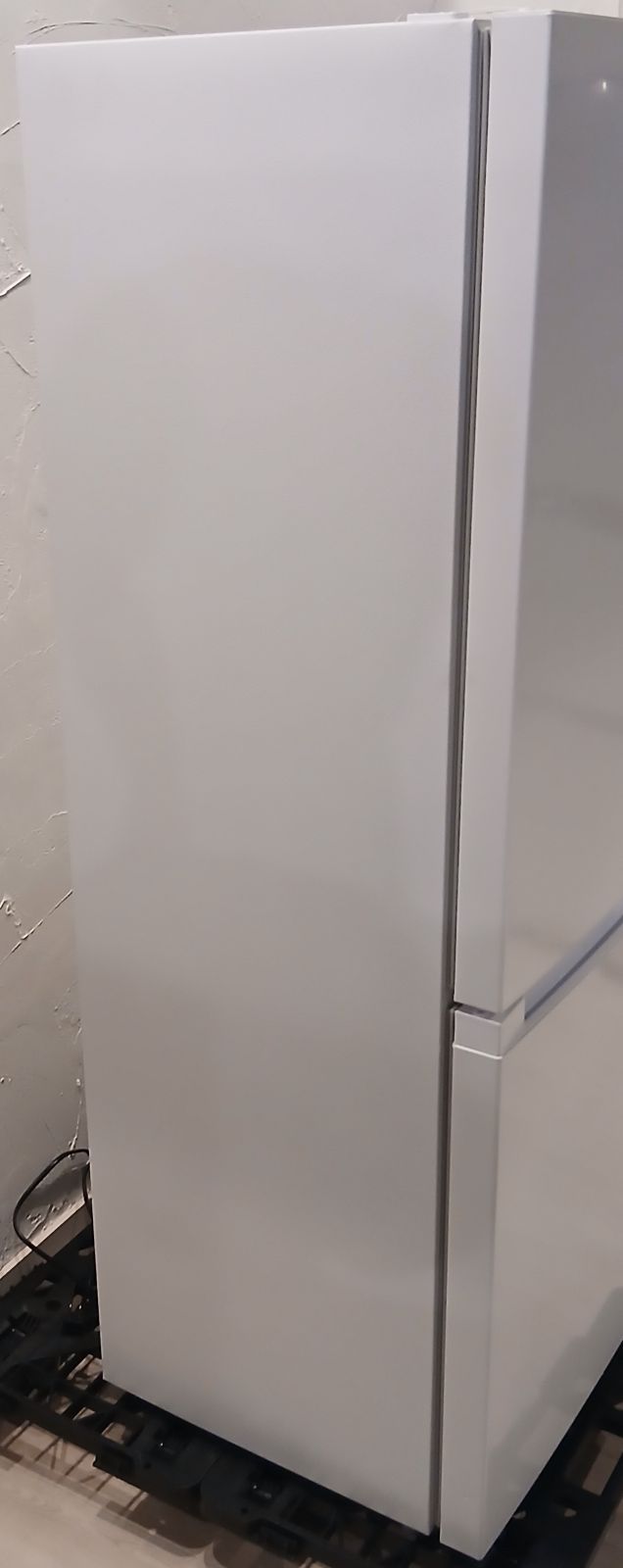 COMFEE' 冷蔵庫 容量174L 2025年製 RCB169WH1JP(E) 中古美品 お得な