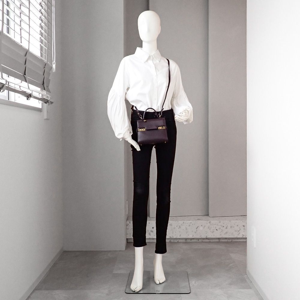 デルヴォー タンペート