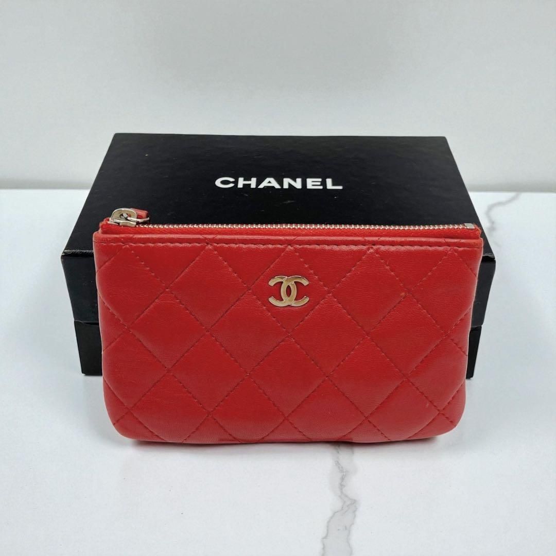 シャネル マトラッセ ラムスキン ポーチ ココマーク