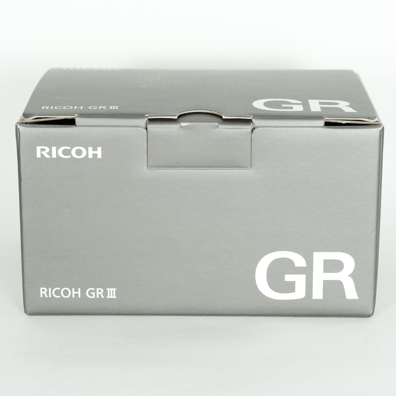 III コンパクトデジタルカメラ