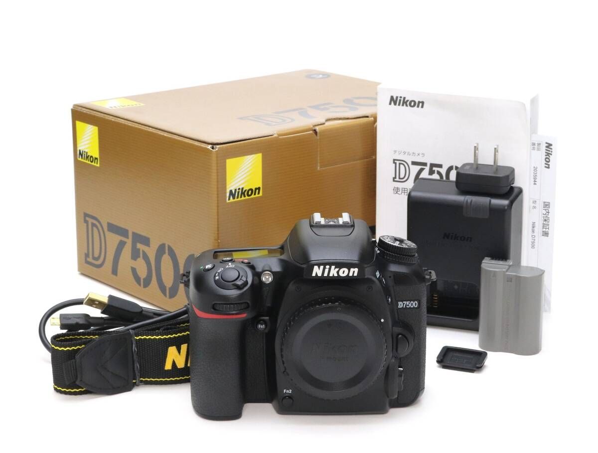 極美品級 シャッター数1万6200回以下 Nikon D7500☆Wi-Fi搭載 極美品級