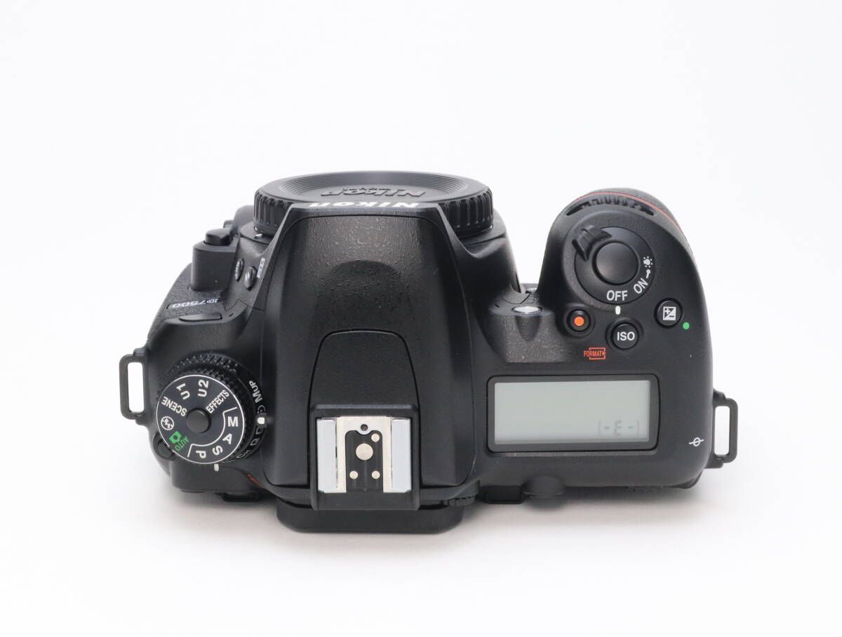 極美品級 シャッター数1万6200回以下 Nikon D7500☆Wi-Fi搭載 極美品級