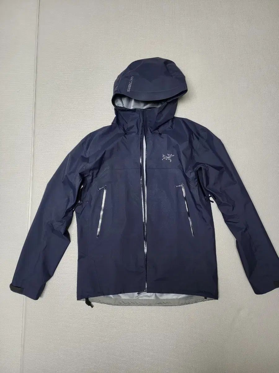 ARC TERYX アークテリクス ネイビー ウィンドブレーカー ジャケットL
