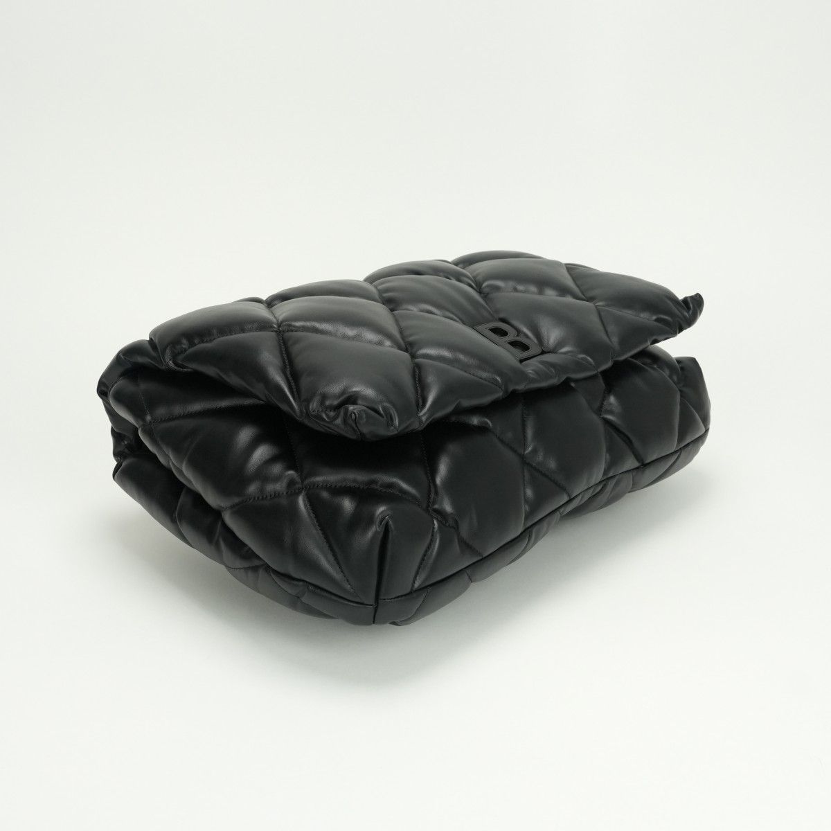 クラッチバッグ