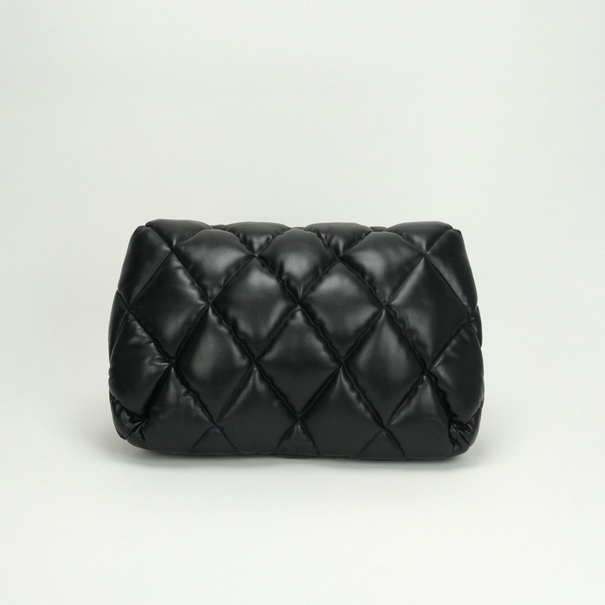 バレンシアガ BALENCIAGA TOUCH PUFFY キルティング バッグ クラッチバッグ セカンドバッグ レザー ブラック black 黒 DECORATOM_COM_BR