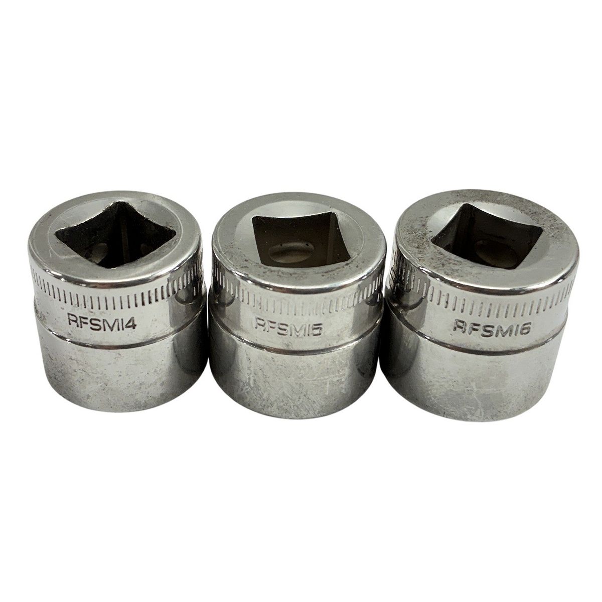 ロープロファイルソケット