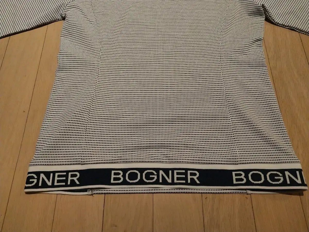 BOGNER ボグナー レディース ゴルフウェア インナー型 ロゴ プリンティング_ サイズ 90