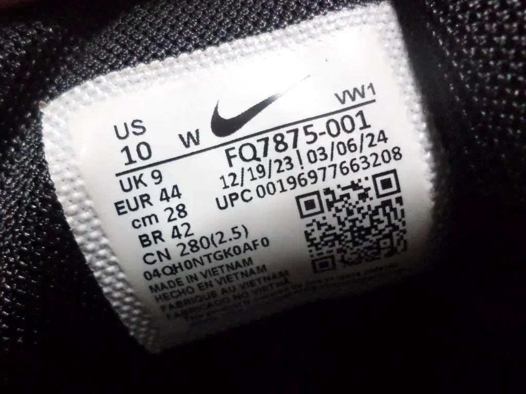 ゴルフシューズ