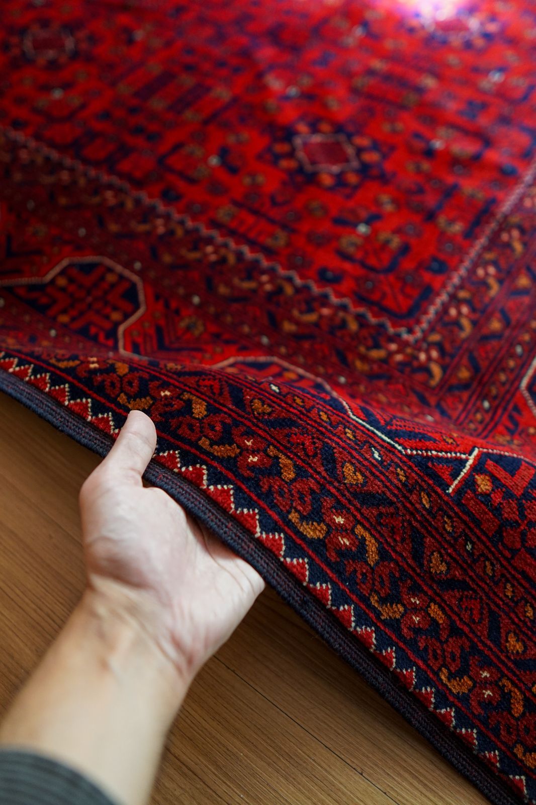 アフガニスタン手織り絨毯