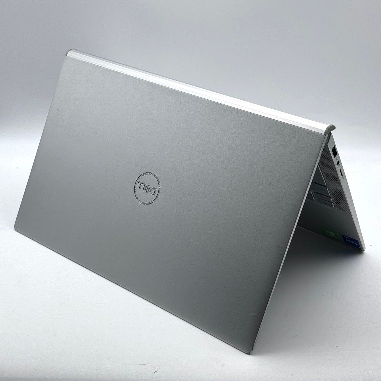 DELL Inspiron 7300 P122G i7-1165G7 2.80GHz 11世代 メモリ 16GB SSD 1TB 13.3型