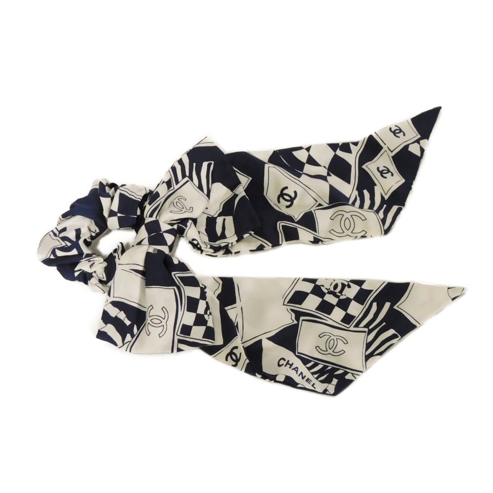 CHANEL シャネル ココマーク リボン シュシュ ロゴ ホワイト ヘア ヘアゴム 23C CCマーク シルク ネイビー ヘアピン AA8848
