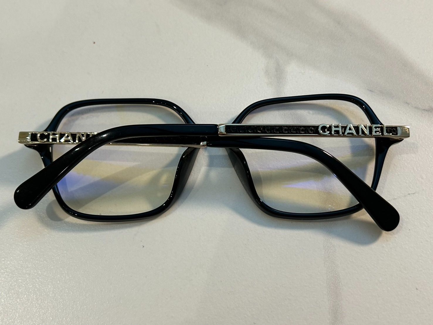 ブルーライト ブラック