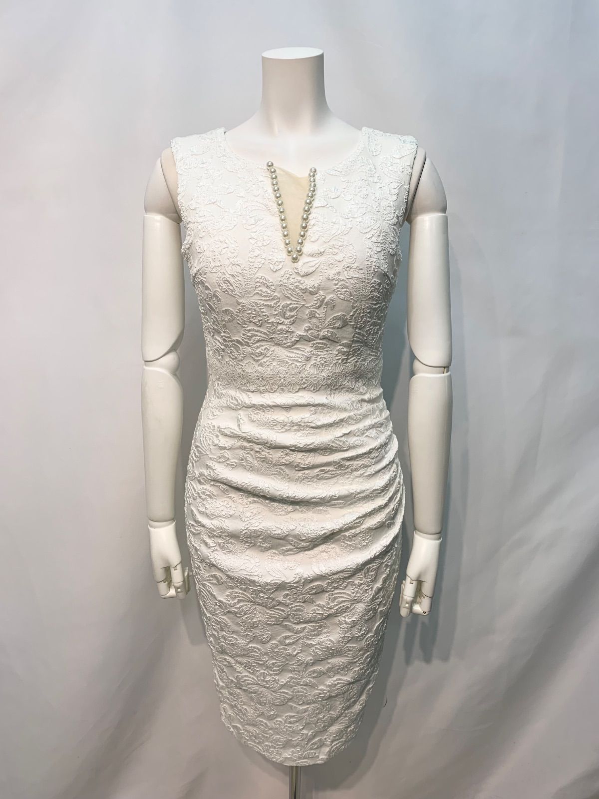 1738 VANESSA HEART ヴァネッサハート キャバクラ ドレス ジャガード フラワー タイト 伸縮性 ミディ スリット ノースリーブ パール シースルー キャバドレス S