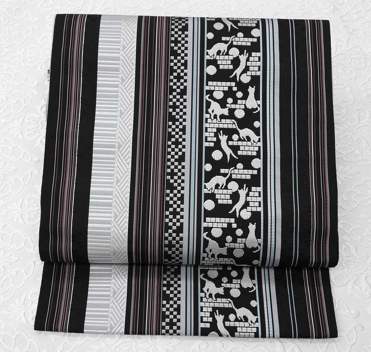 新品未仕立 博多帯 黒木織物 八寸名古屋帯 ねこ柄 黒地 仕立代込み