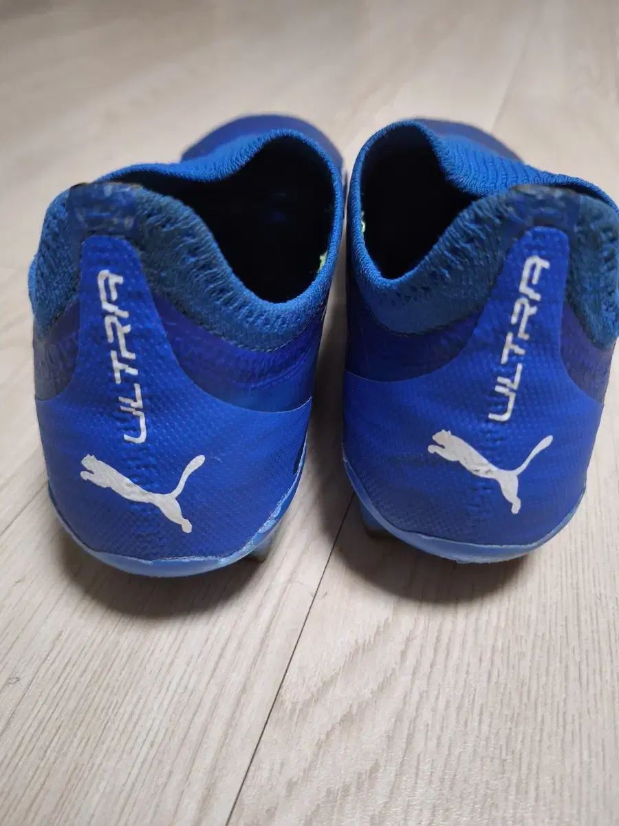 プーマ ウルトラ FG AG