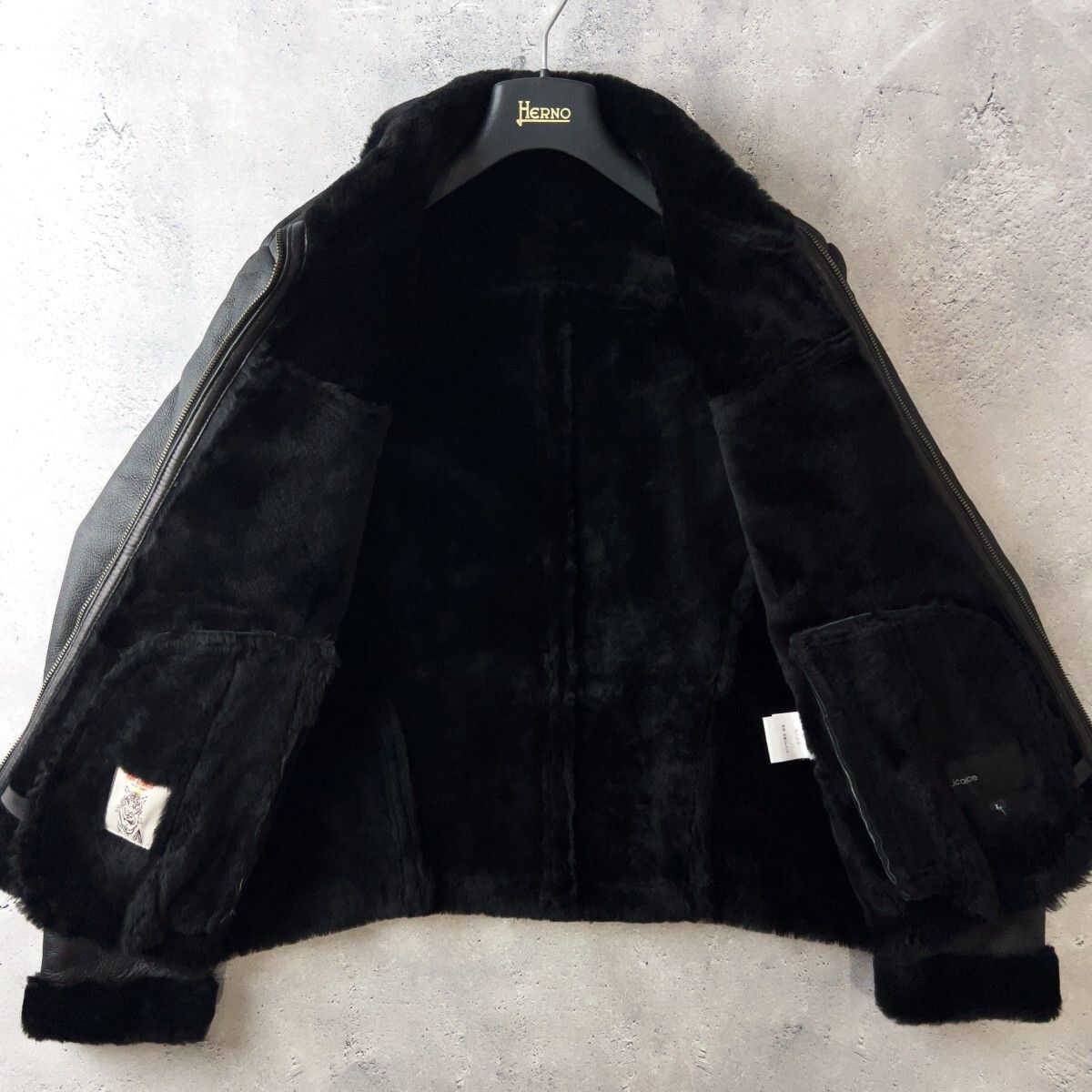 LICORICE リコリッシュ 羊革 リアル ムートン ダブルジップ レザー