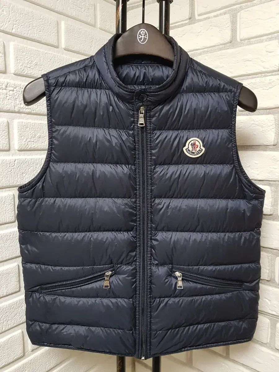 レディース ダウンベスト