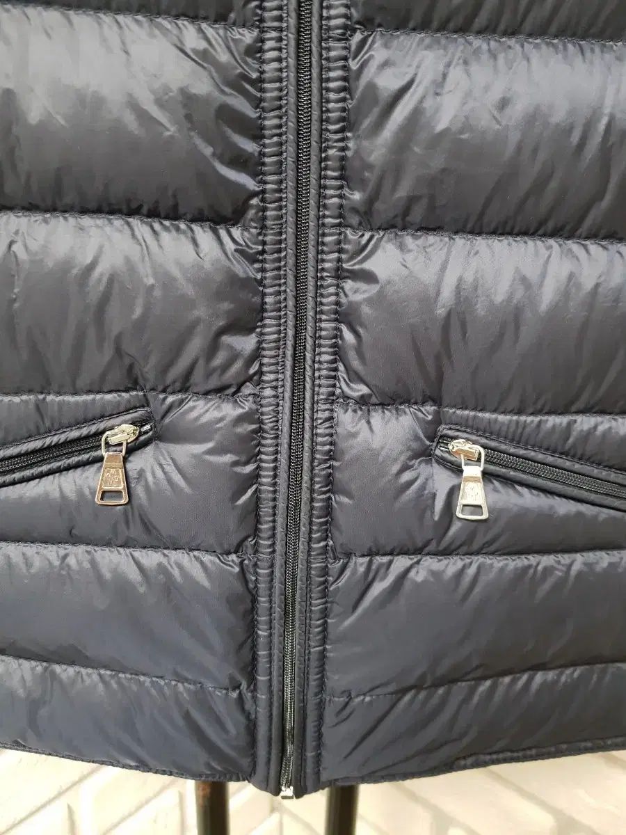 MONCLER モンクレール