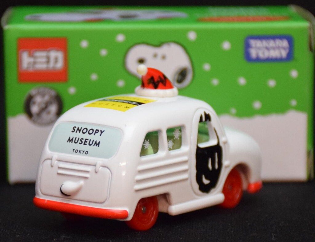 タカラトミー ドリームトミカ ORIGINAL DREAM TOMICA SNOOPY MUSEUM TOKYO CHRISTMS EDITION