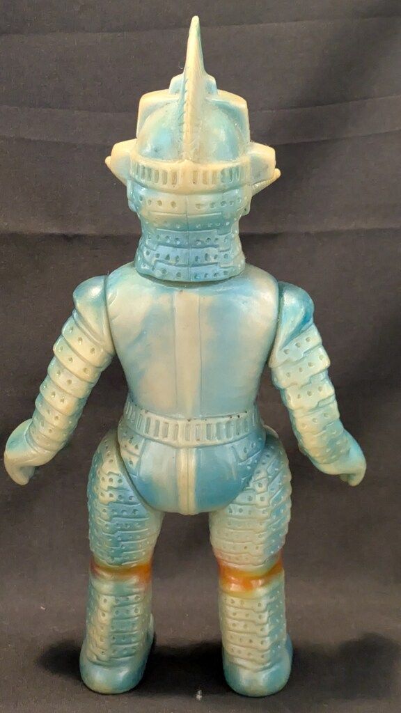 マルザン STサイズ VINソフビ ウインダム 灰色成型 水色スプレー