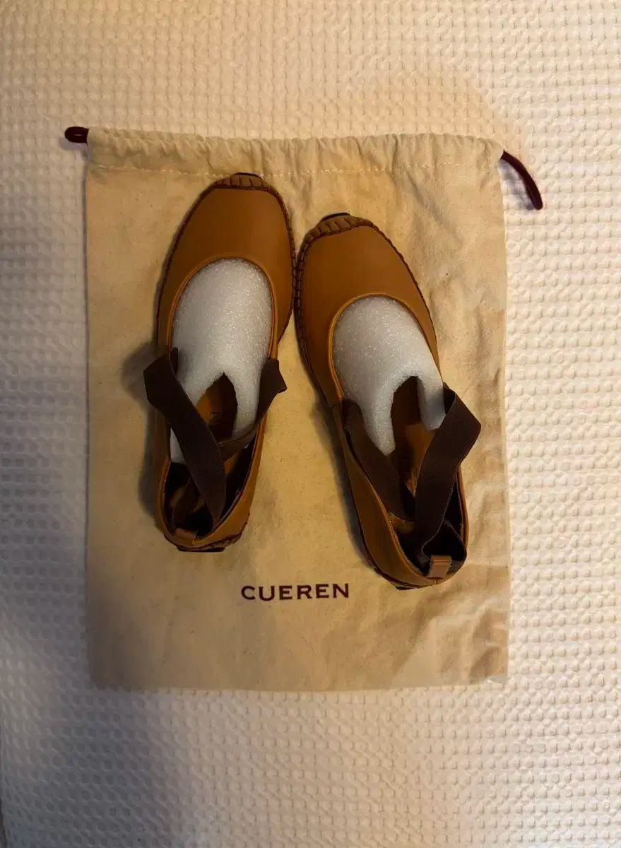 CUEREN クエレン バレリーナ 16 ブランディ 225