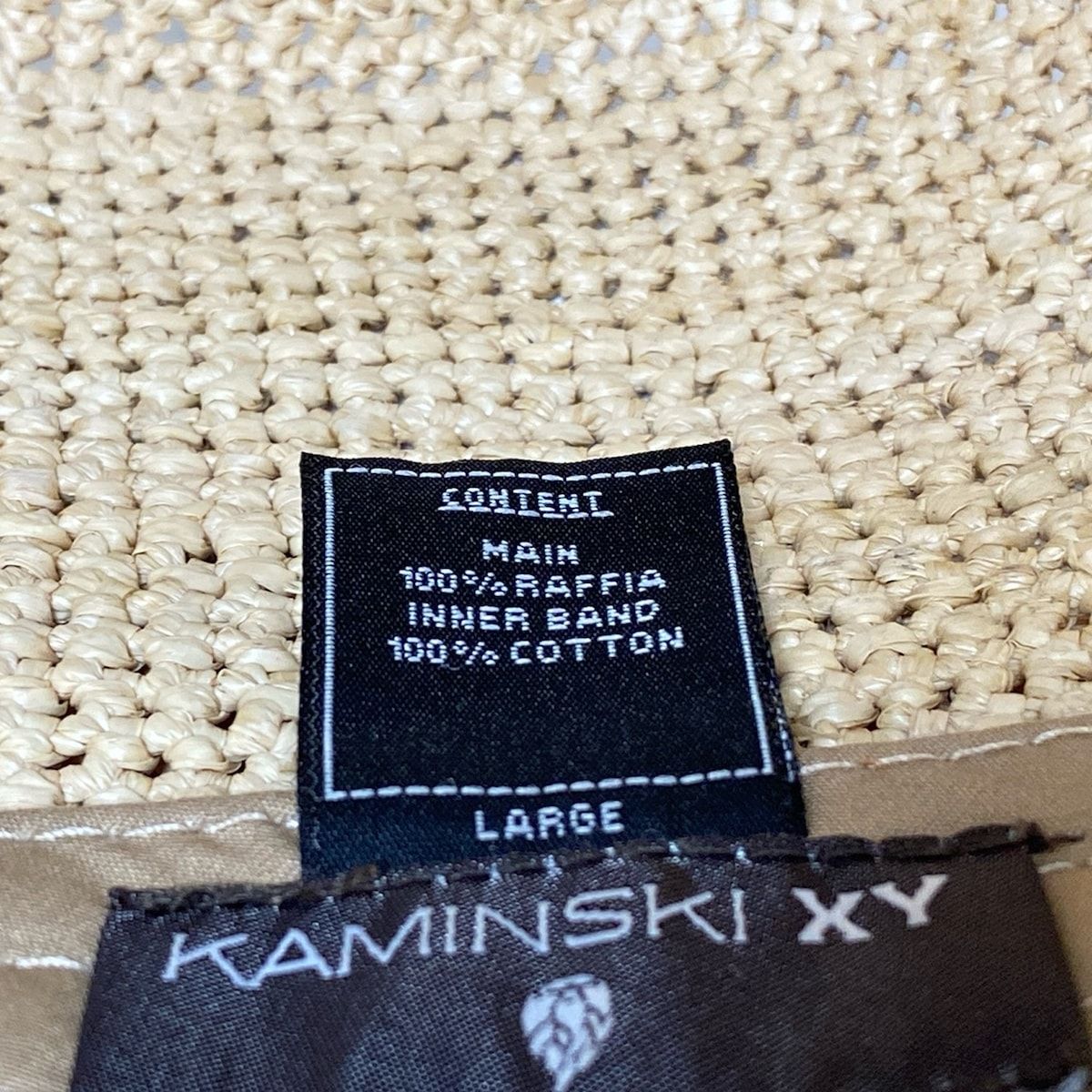 - ライトブラウン