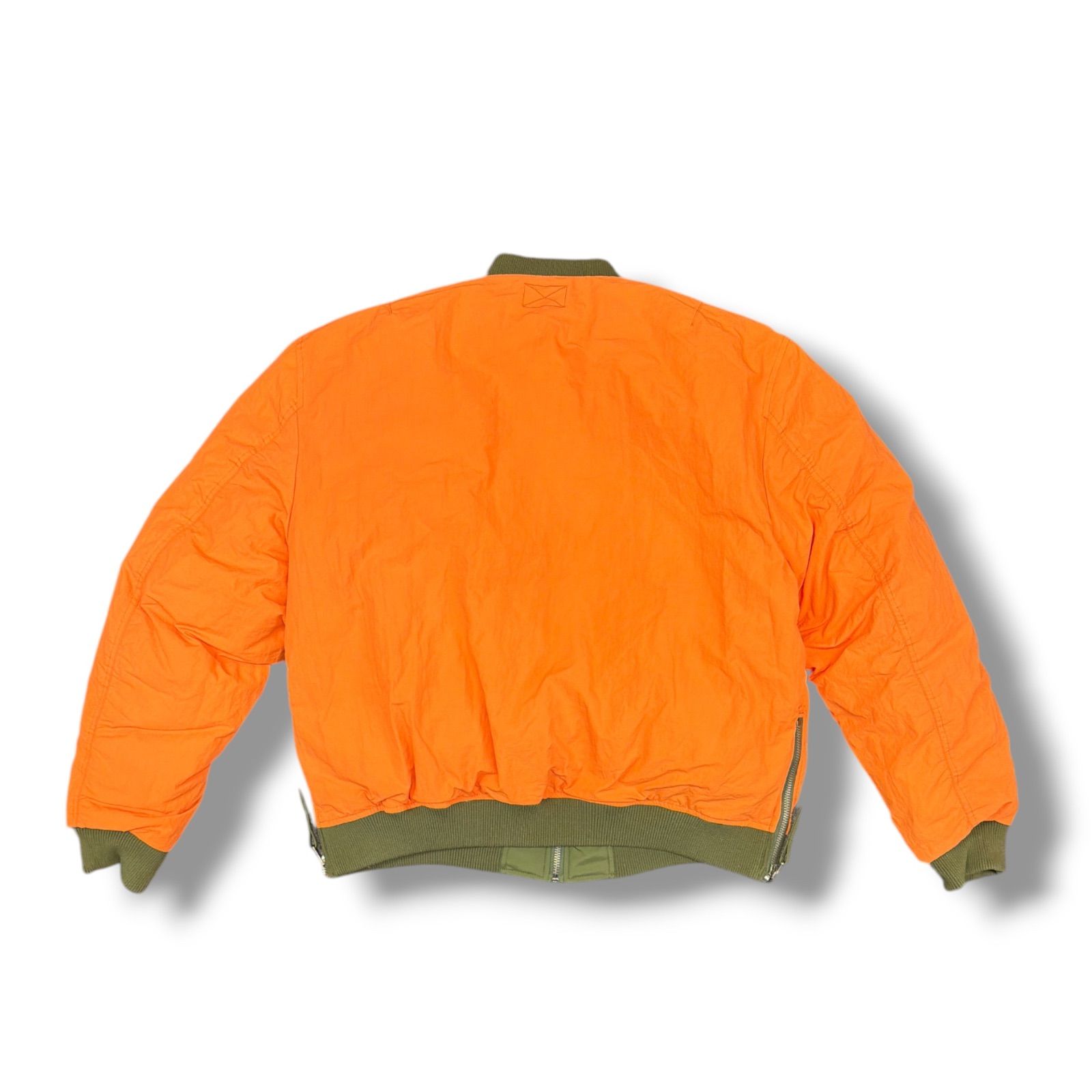 リバーシブルリモンタ ダウンジャケット