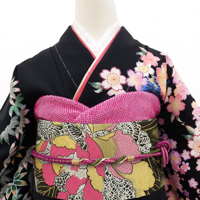 すごい値 袋帯 リサイクル 振袖用 フォーマル 正絹 京都 西陣 黒金 牡丹 花 成人式 結婚式 金銀糸 二十歳 仕立て上がり 20歳 お祝い パーティー 振袖や訪問着に リユース すごいね みやがわ neb01567