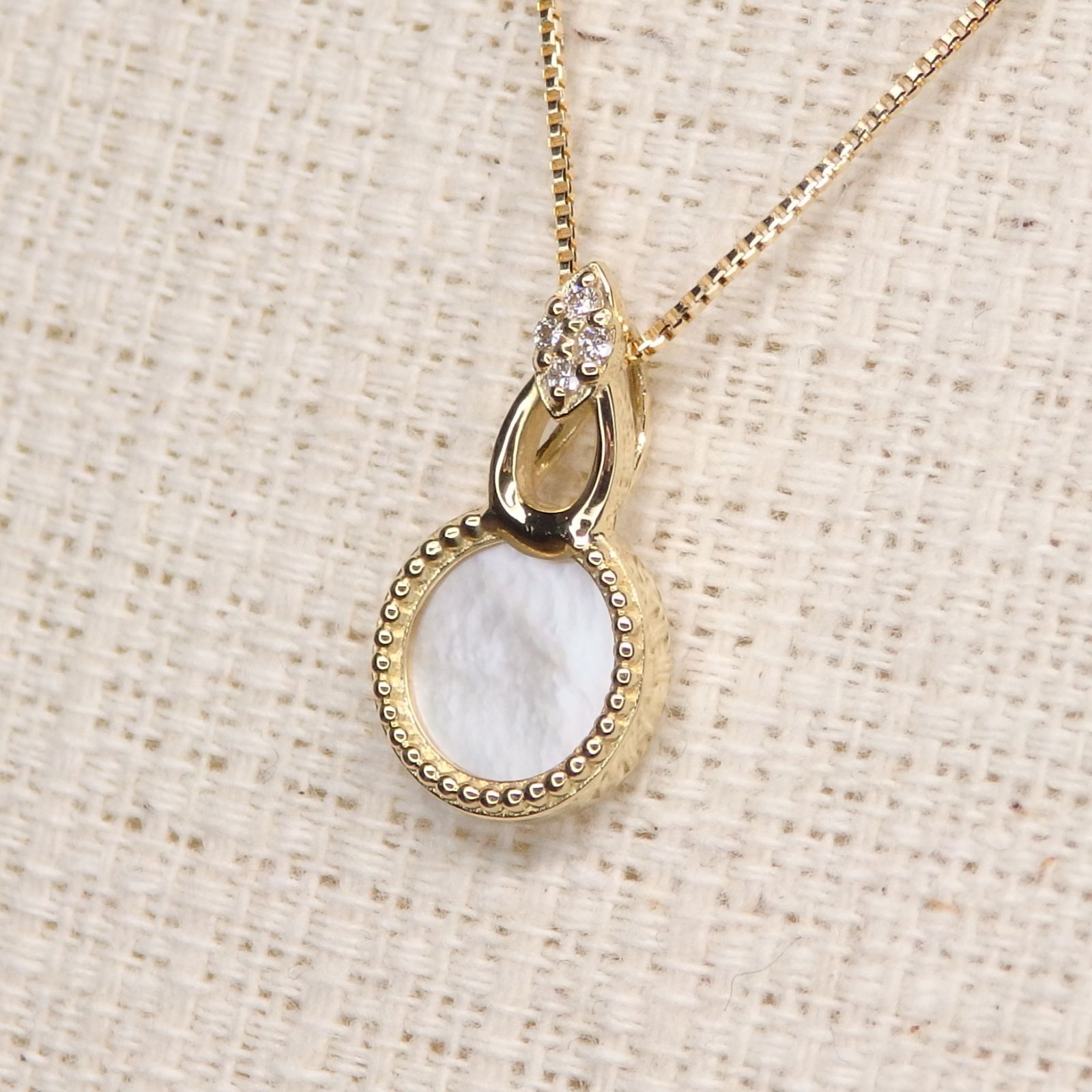 白蝶貝 ダイヤ ネックレス チェーン付き Z5414 ゴールド K18 丸 ラウンド ミル打ち