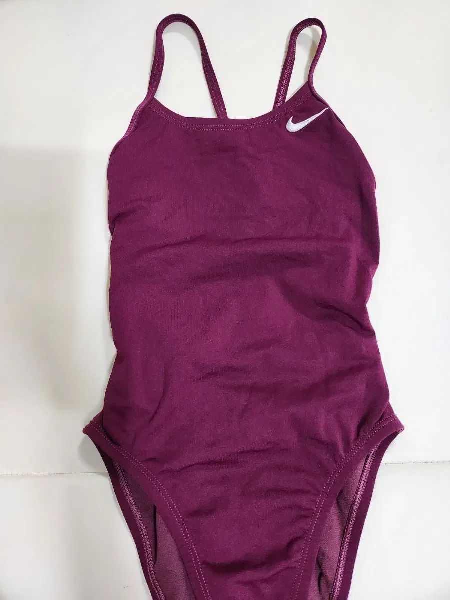 ナイキ ヴィランレッド レースアップ 26