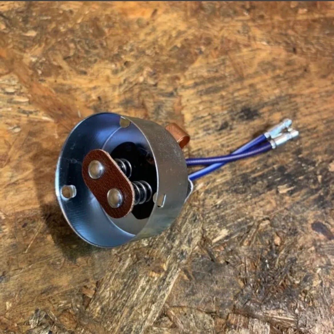 ヘッドライトレンズ ヘッドライトバルブ バルブホルダー BRIGHTFACE_UK