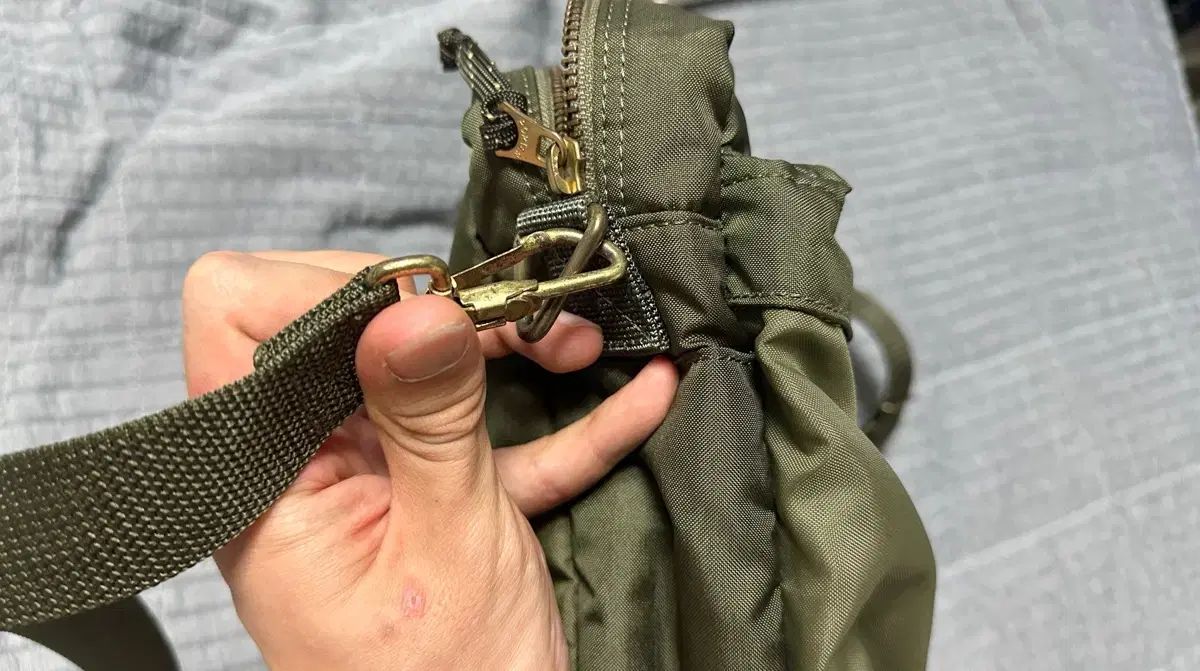 ポーター フォース お買い得品 ショルダーバッグ オリーブ DIGAWEL x