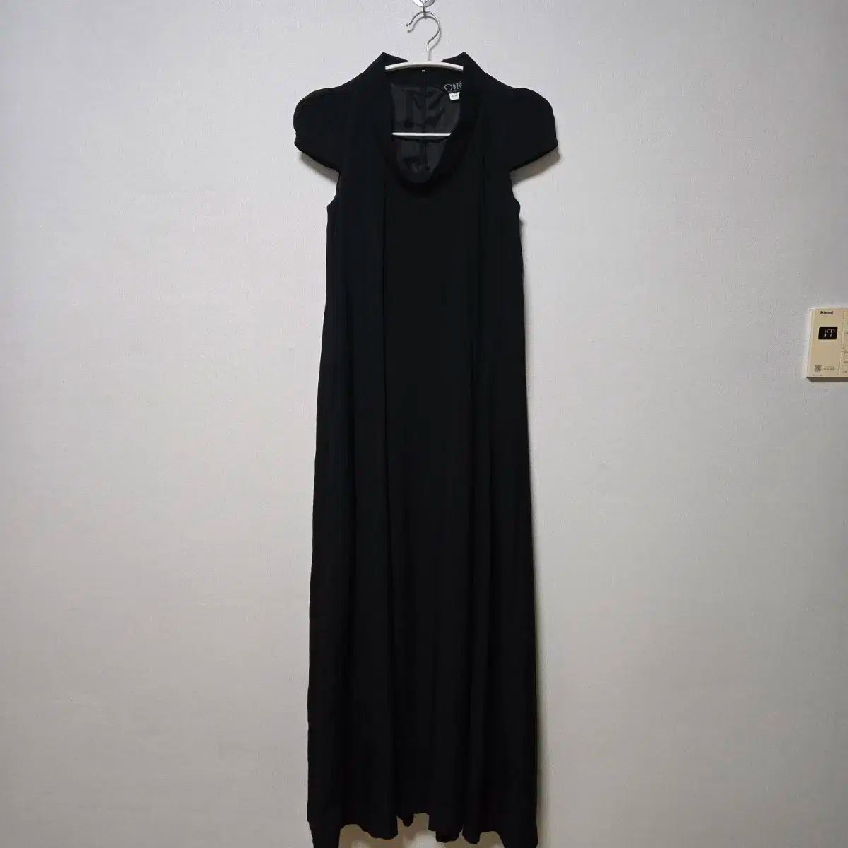 オブジェ ブラック パフ ONE PIECE