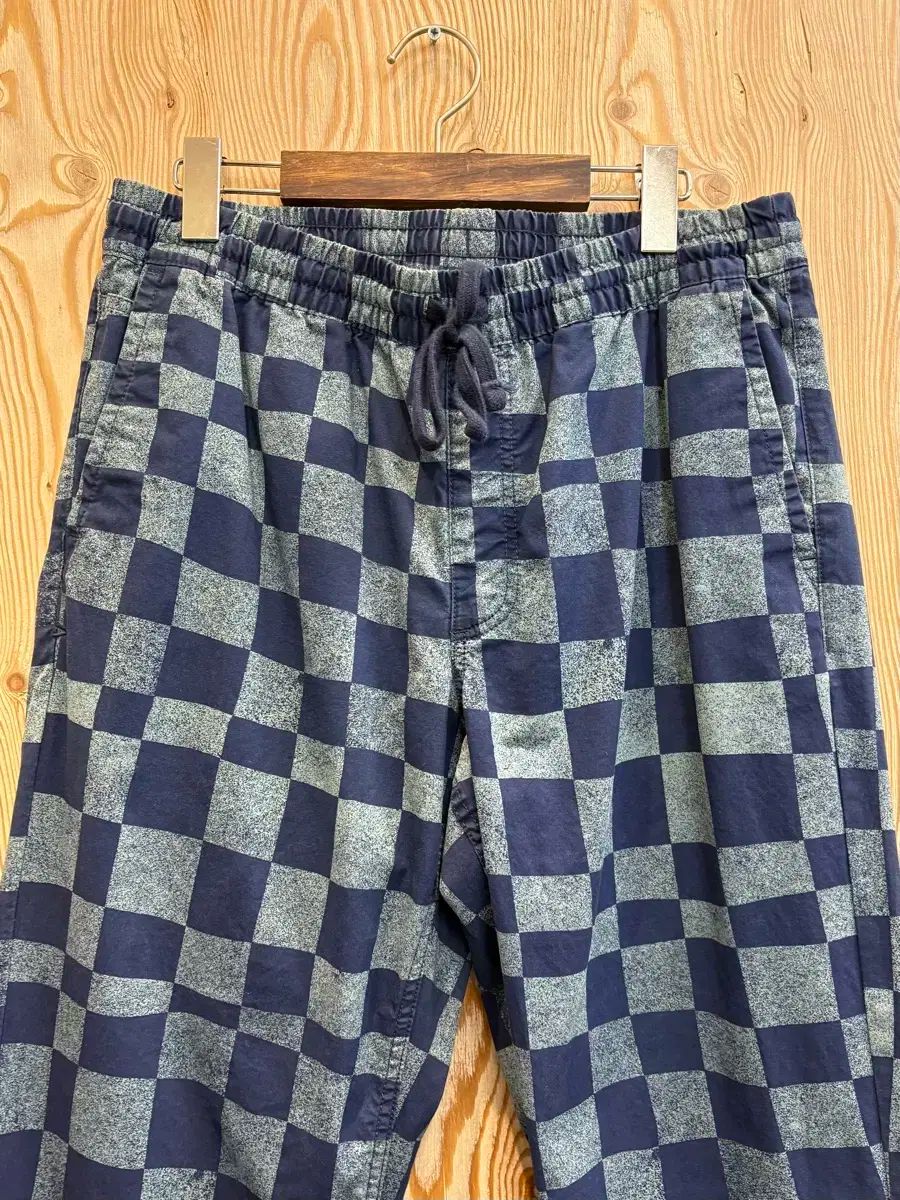 VANS チェッカーボード レンジ エルラスティック パンツ