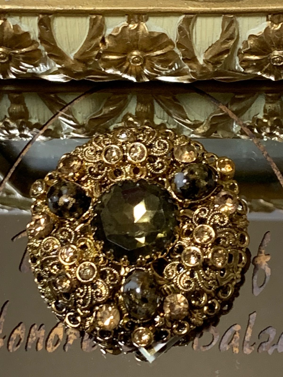 Germany ヴィンテージブローチ