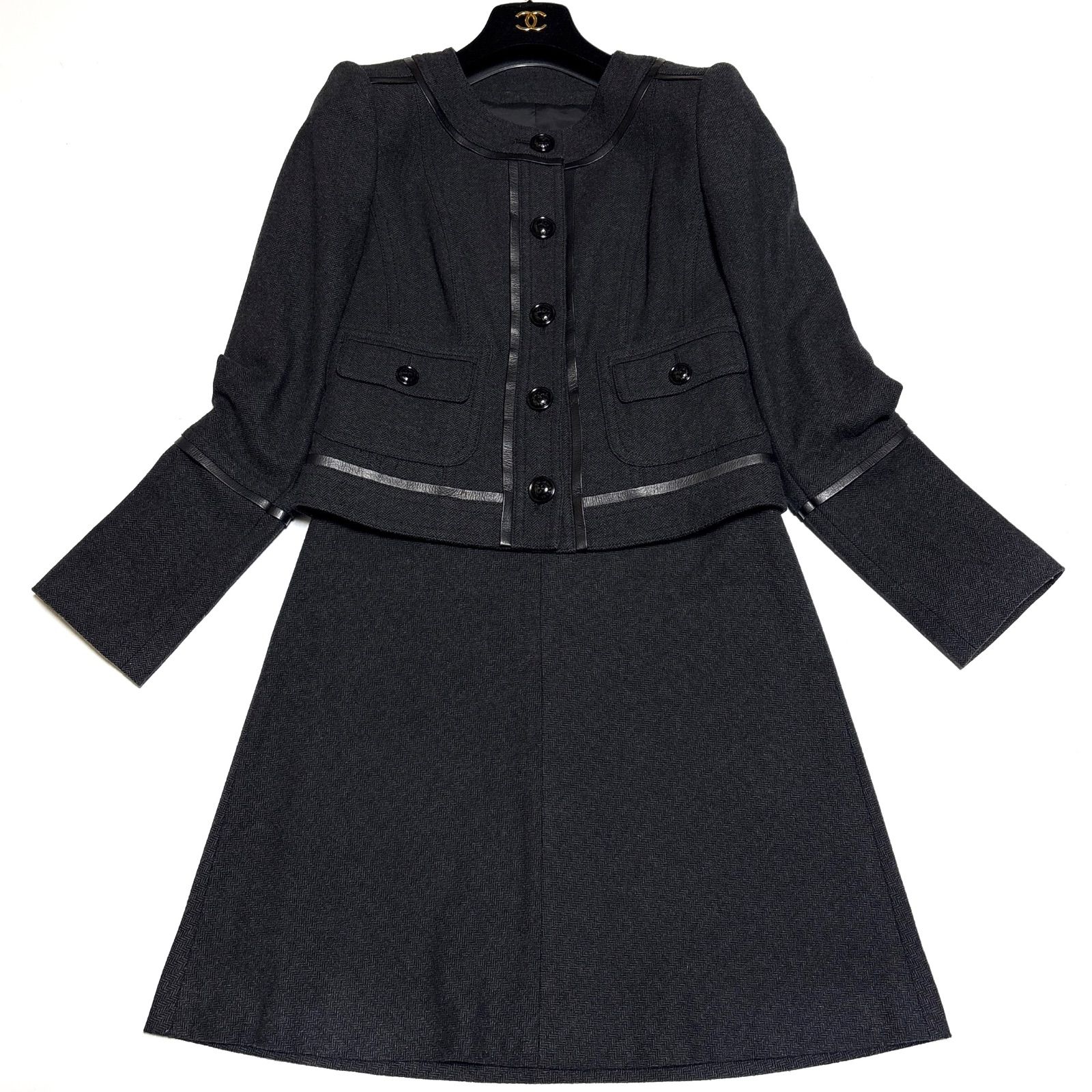 BURBERRY BLACK LABEL ノーカラー フォーマルスーツ スカートスーツ セットアップ ストレッチ ダークグレー