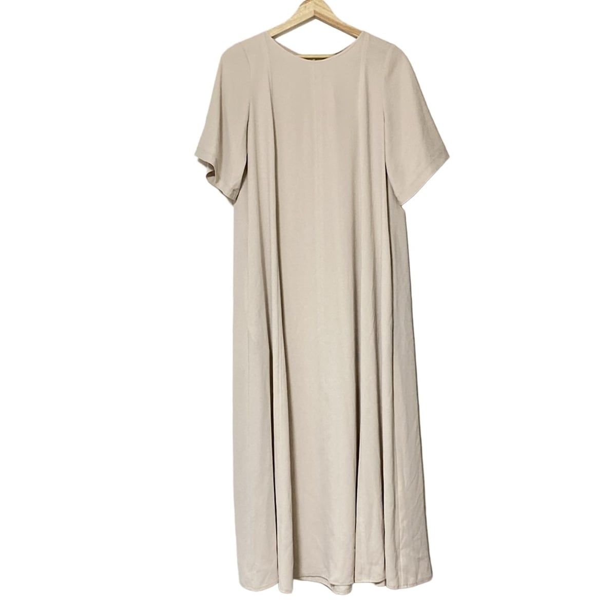 theory luxe セオリーリュクス ワンピース サイズ038 M レディース - ベージュ クルーネック 半袖 ひざ丈