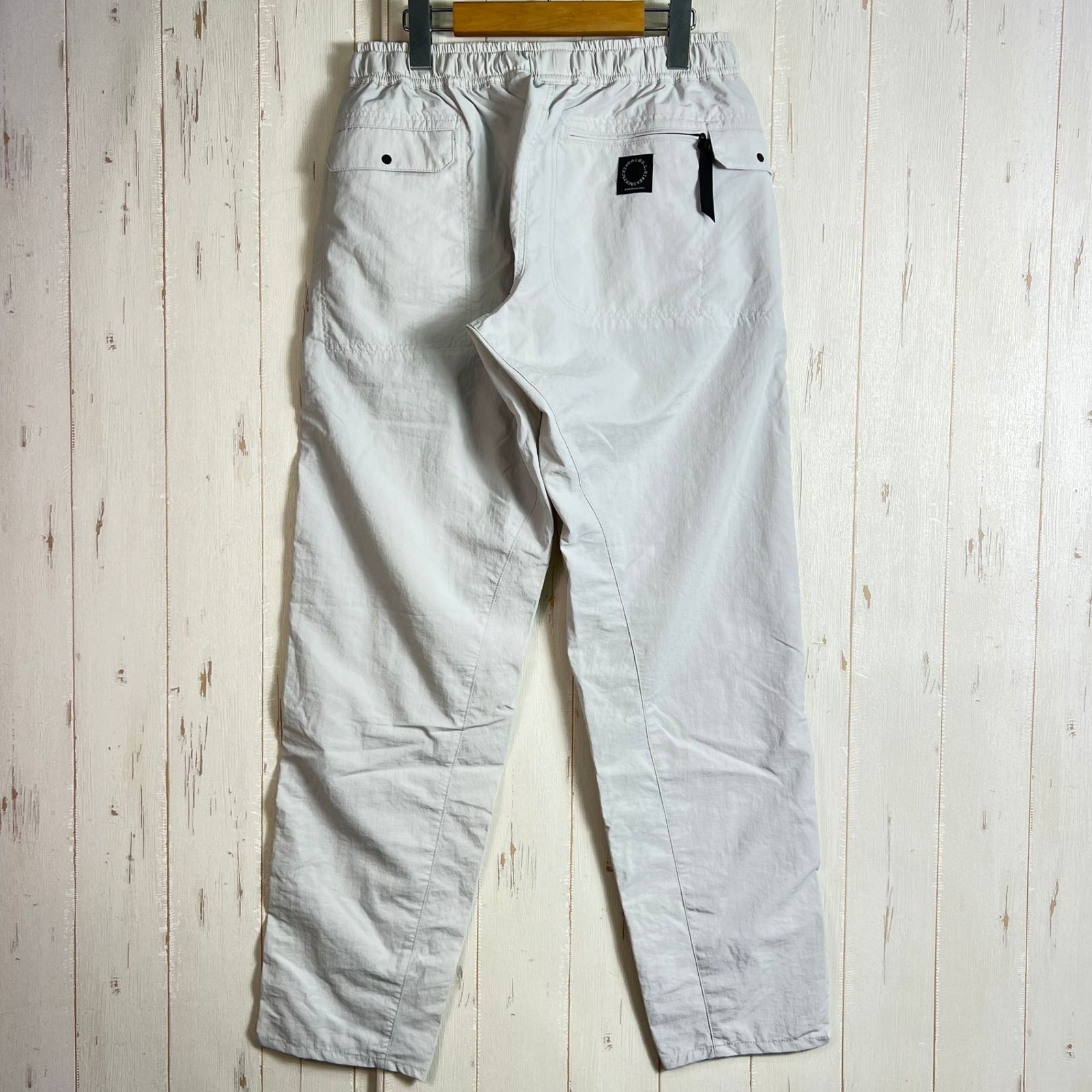 Tall ホワイト系