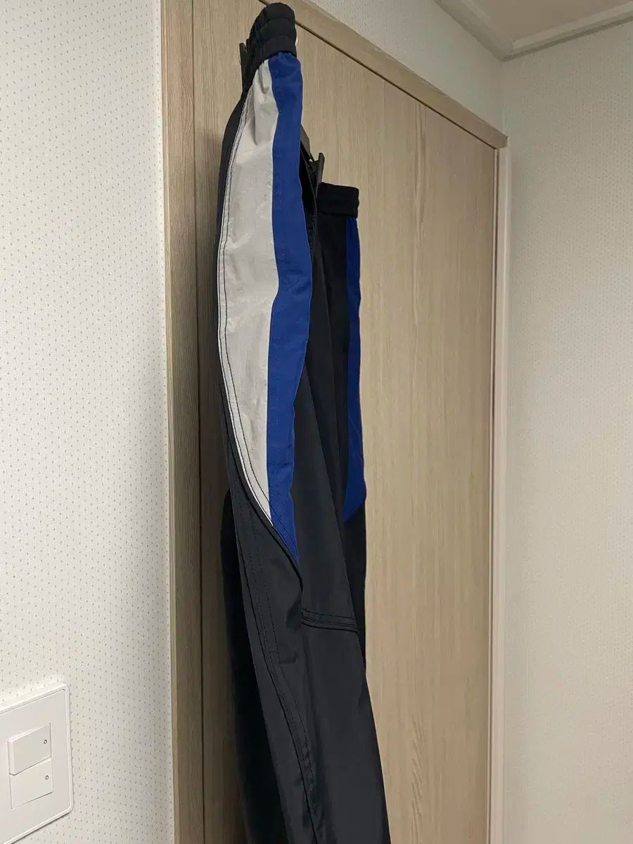 Juun.J ジュンジェイ 25 ss ブロック スポーティー トラックパンツ トラック1 ブルー