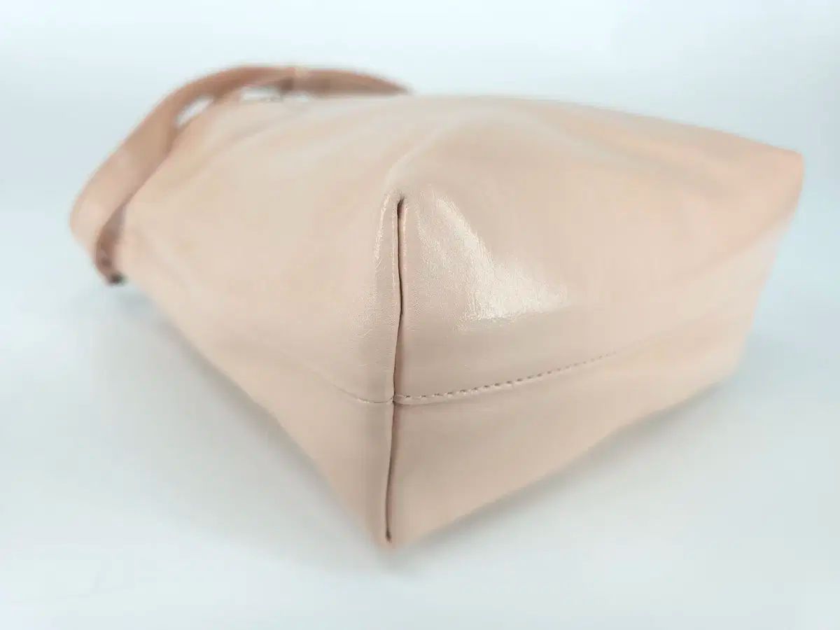 パウダーピンク