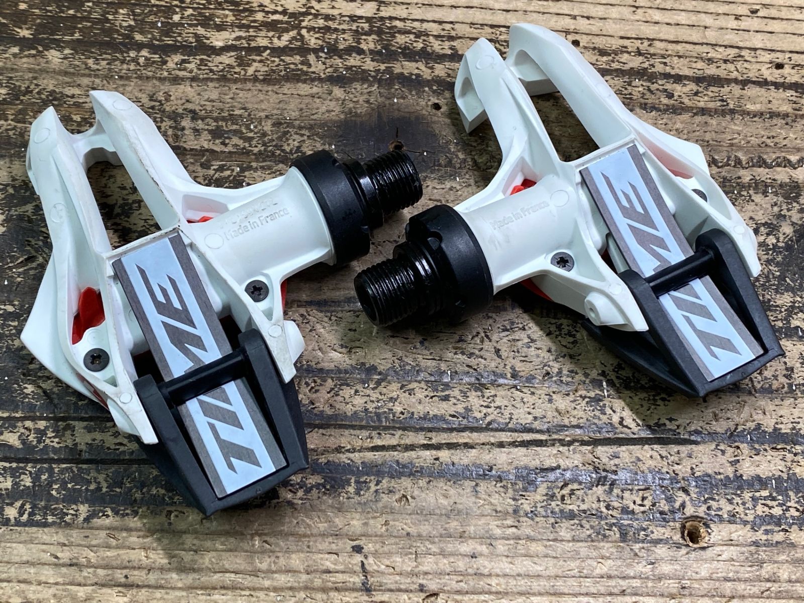 JM717 タイム TIME XPRESSO JAPAN iclic ビンディングペダル 白 赤