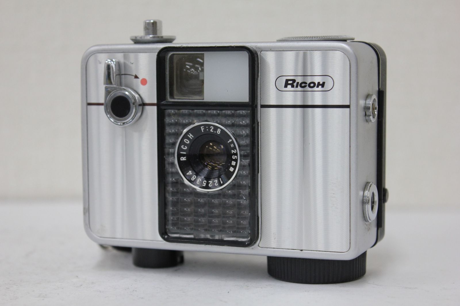 リコー Ricoh AUTO HALF SE 25 mm F 2.8 コンパクトカメラ e 3593